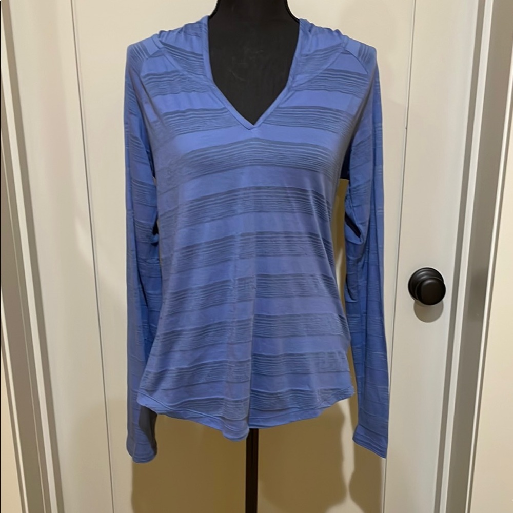 Columbia Blue Fitted Long Sleeve Lightweight Semi Sheer Coverup/Hoodie